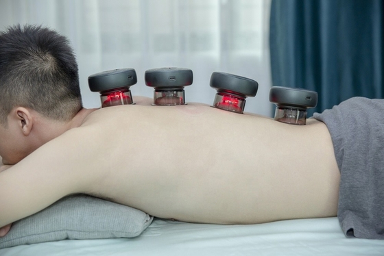 Tamaño del producto 94*94*72mm Masajista de terapia de ventosas con ventosas chinas Hijama y luz roja